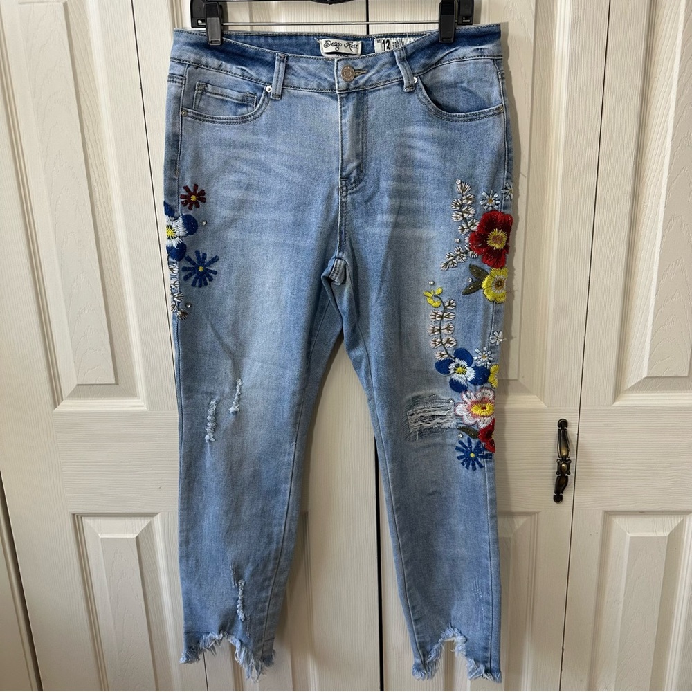 Indigo Rein Blue Ankle Cropped Jeans Floral Embroidery Rhinestone Womens size 13